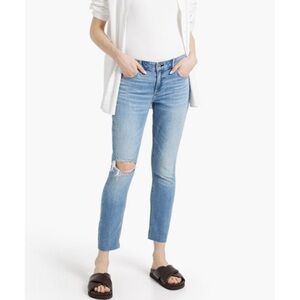Rag & Bone cate cropped distressed mid rise straight leg size 28